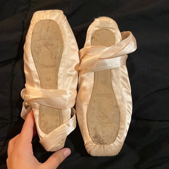 Broken in point shoes 38 Bezioner Bloch copy - Picture 1 of 2